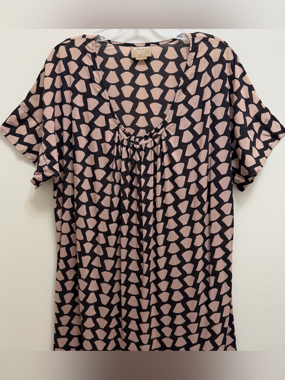 Mirth Lisbon Maxi Dress Kaftan Waist Tie Geo Print Handmade Edition in Eggplant - Picture 4 of 10